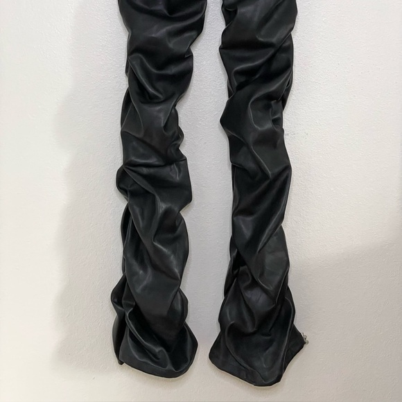 Maniere De Voir Tacked Vegan Leather Flared Trousers High Waist Pant Black 0 - Picture 10 of 16